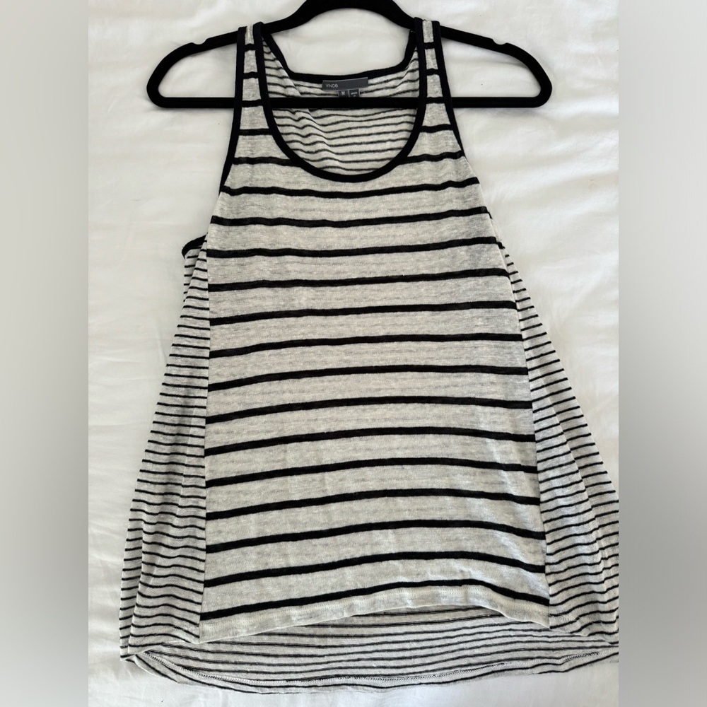 Vince. 100% Linen Black & White Striped
Sleeveless Knit Tank Top Size Medium
